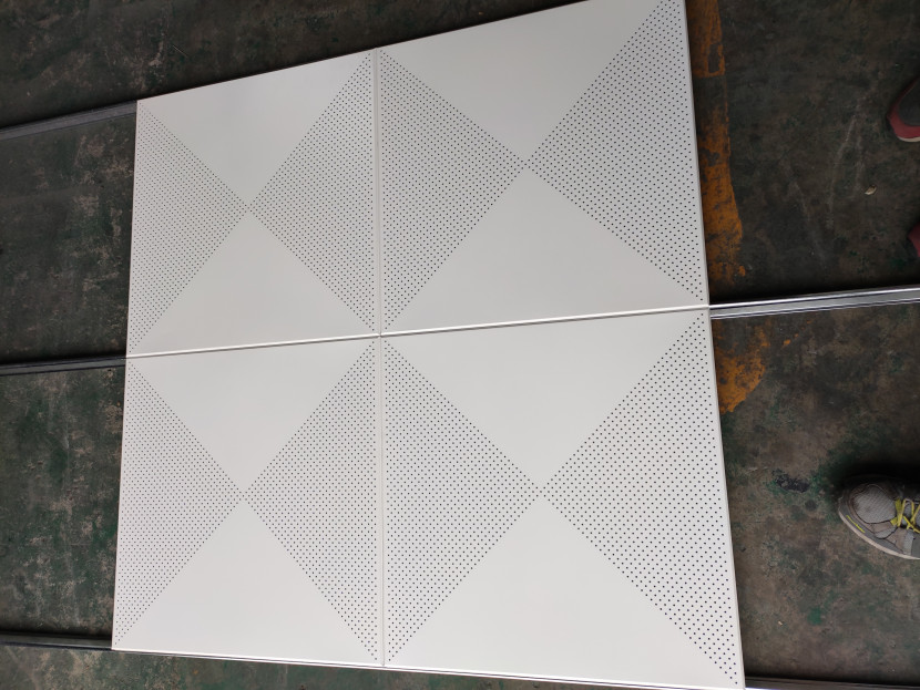 对角冲孔铝单板