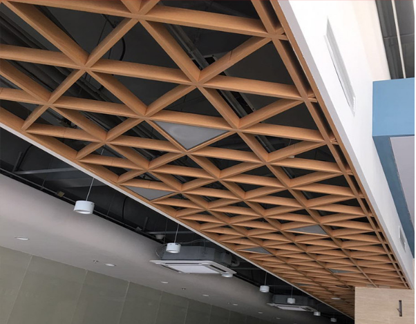 三角铝格栅吊顶 三角铝格栅吊顶