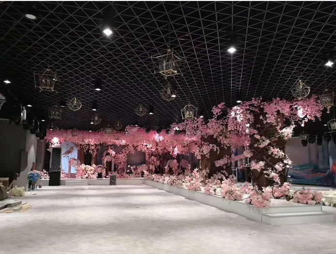 三角铝格栅吊顶 三角铝格栅吊顶